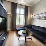 Dk Premium Srodmiescie